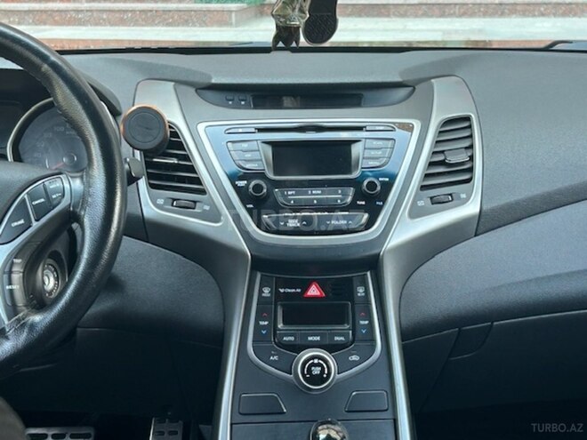Hyundai Elantra 2015, 146,000 km - 1.8 l - Bakı