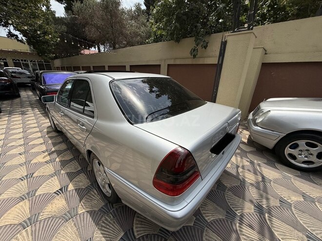 Mercedes C 230 1998, 335,000 km - 2.3 l - Bakı