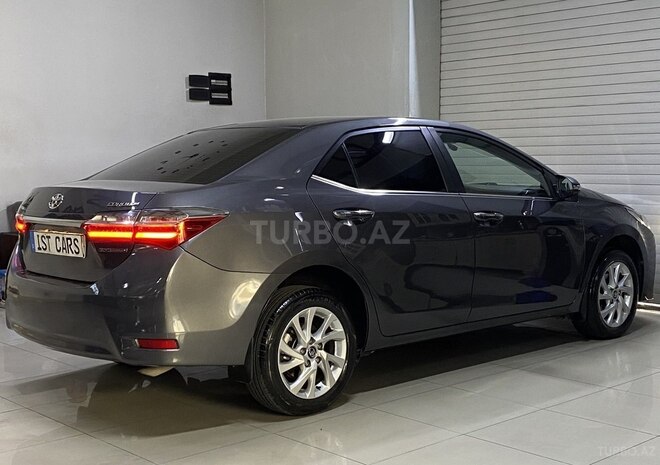 Toyota Corolla 2017, 165,000 km - 1.8 l - Sumqayıt