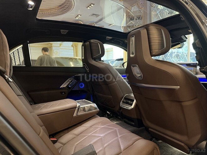 BMW i7 2022, 38,000 km - 0.0 l - Bakı