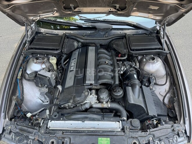 BMW 528 1997, 281,000 km - 2.8 l - Mingəçevir