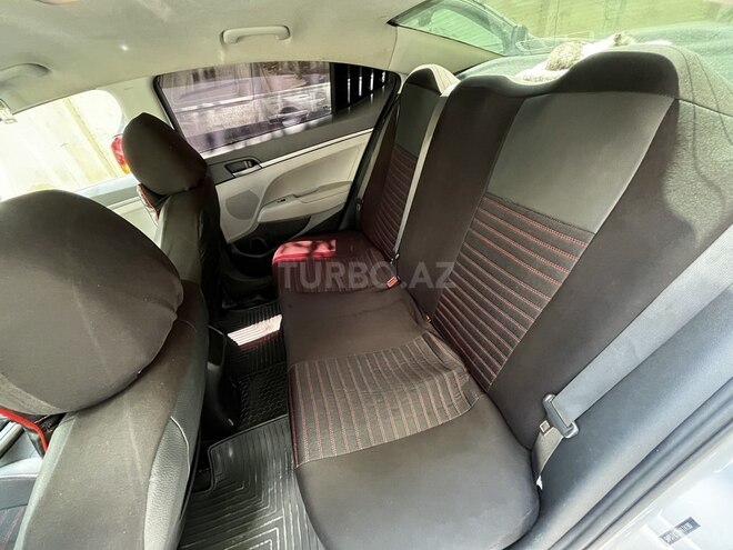 Hyundai Elantra 2017, 150,000 km - 2.0 l - Bakı
