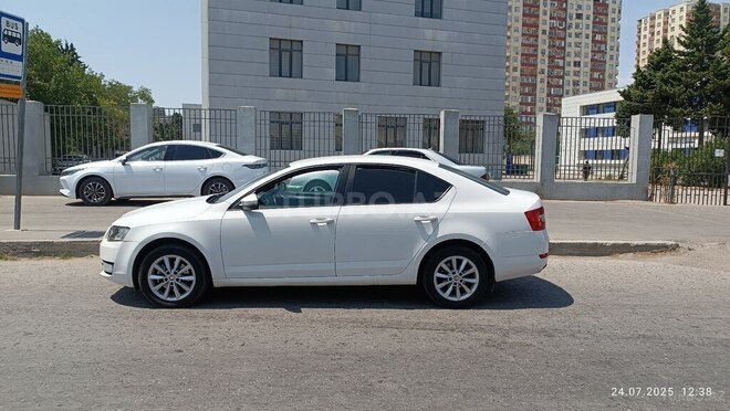 Skoda Octavia 2013, 270,000 km - 1.4 l - Bakı