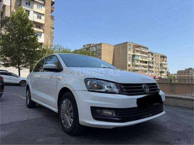 Volkswagen Polo 2018, 141,500 km - 1.6 l - Bakı