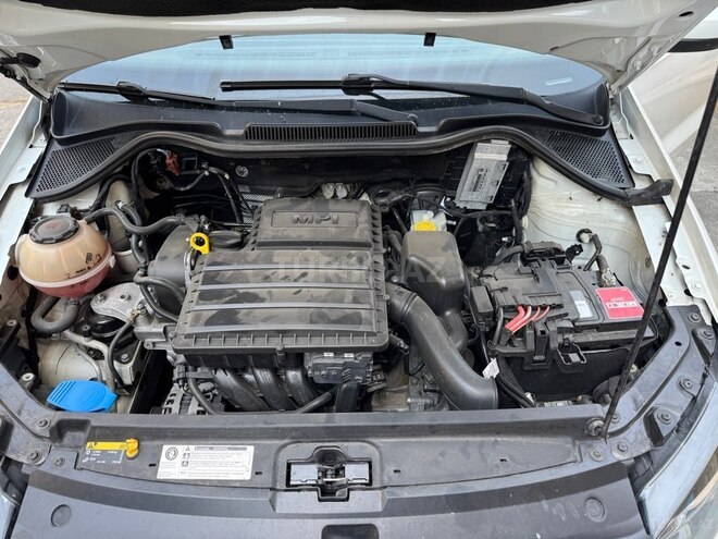 Volkswagen Polo 2018, 141,500 km - 1.6 l - Bakı
