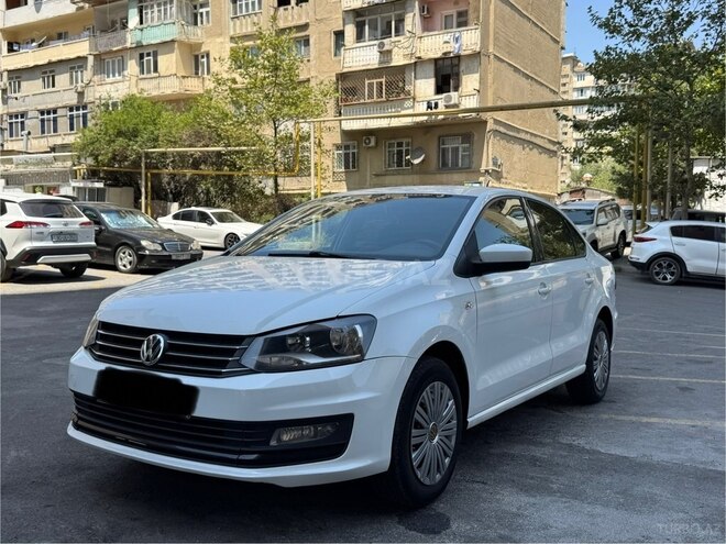 Volkswagen Polo 2018, 141,500 km - 1.6 l - Bakı