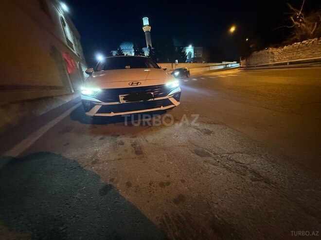 Hyundai Elantra 2024, 32,000 km - 1.6 л - Bakı