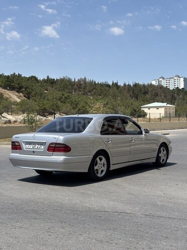 Mercedes E 270 2001, 360,000 km - 2.7 l - Xırdalan