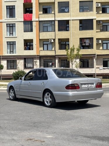 Mercedes E 270 2001, 360,000 km - 2.7 l - Xırdalan