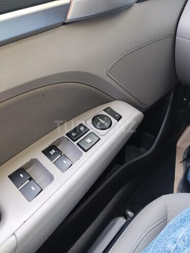Hyundai Elantra 2019, 83,959 km - 2.0 l - Bakı