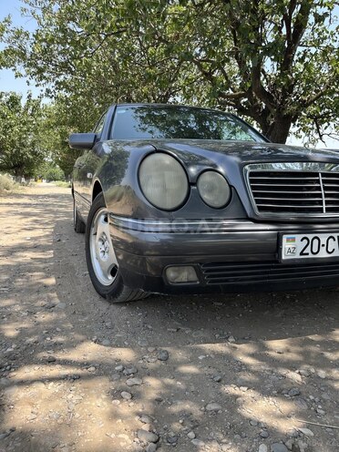 Mercedes E 240 1998, 250,000 km - 2.4 l - Dəliməmmədli