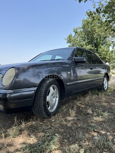 Mercedes E 240 1998, 250,000 km - 2.4 l - Dəliməmmədli