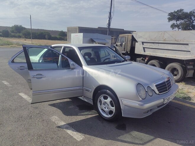 Mercedes E 220 d 2000, 455,000 km - 2.2 l - Gəncə