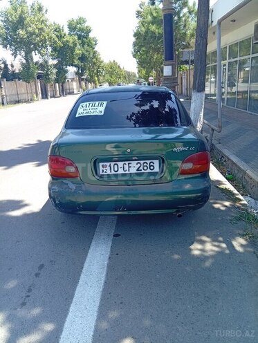 Hyundai Accent 1995, 275,000 km - 1.3 l - Saatlı