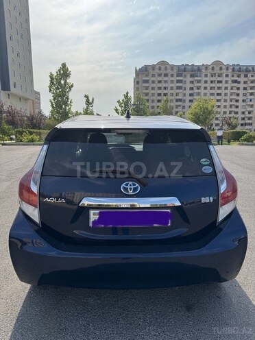 Toyota Aqua 2017, 142,000 km - 1.5 l - Bakı