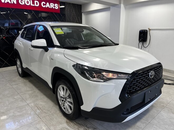 Toyota Corolla Cross 2025, 0 km - 2.0 л - Bakı