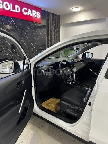 Toyota Corolla Cross 2025, 0 km - 2.0 л - Bakı