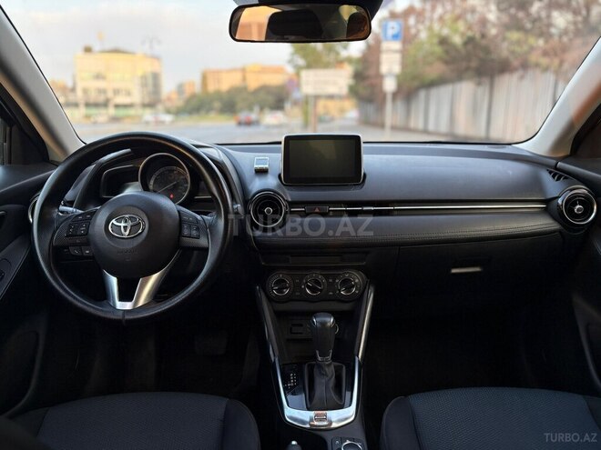 Toyota Yaris iA 2016, 230,000 km - 1.5 л - Bakı