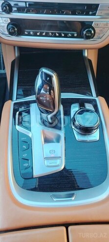 BMW 740Le 2018, 124,000 km - 2.0 l - Bakı