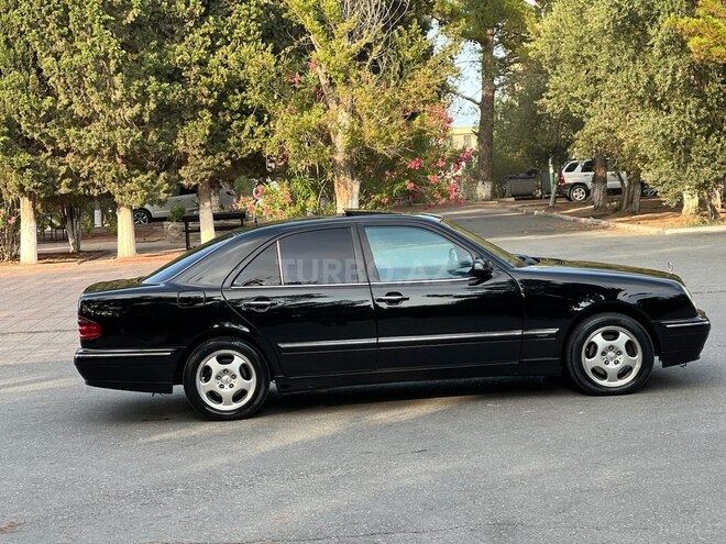 Mercedes E 270 2001, 354,789 km - 2.7 l - Bakı