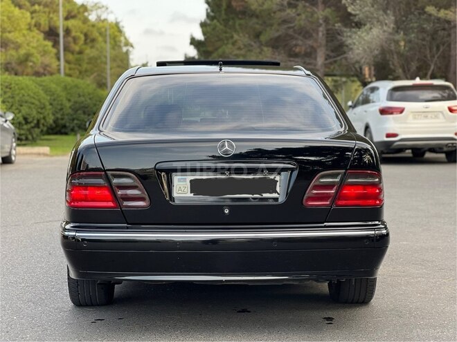 Mercedes E 270 2001, 354,789 km - 2.7 l - Bakı