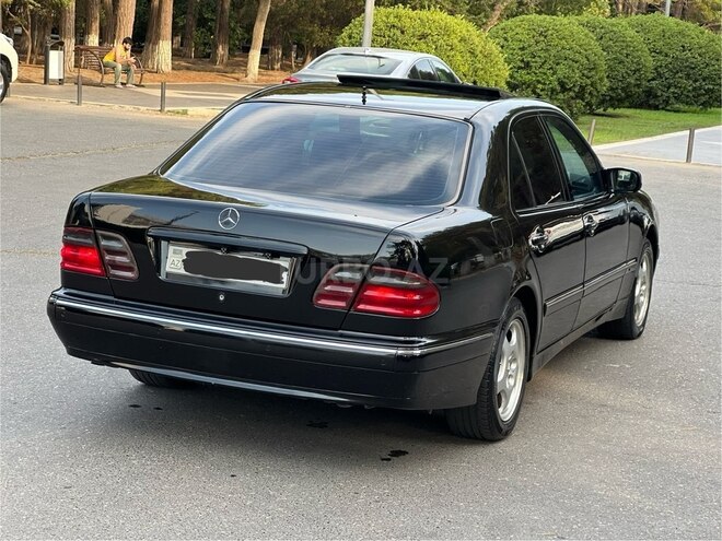 Mercedes E 270 2001, 354,789 km - 2.7 l - Bakı