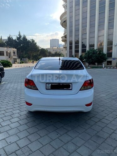 Hyundai Accent 2013, 260,000 km - 1.4 l - Bakı