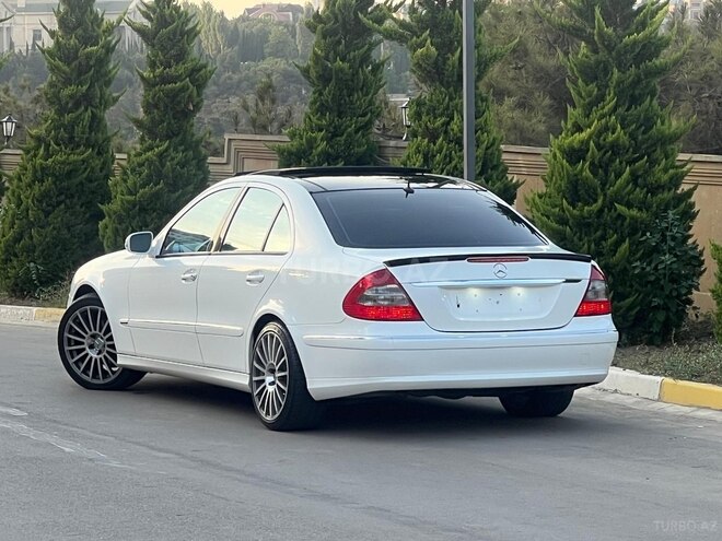 Mercedes E 320 2004, 268,000 km - 3.2 l - Bakı