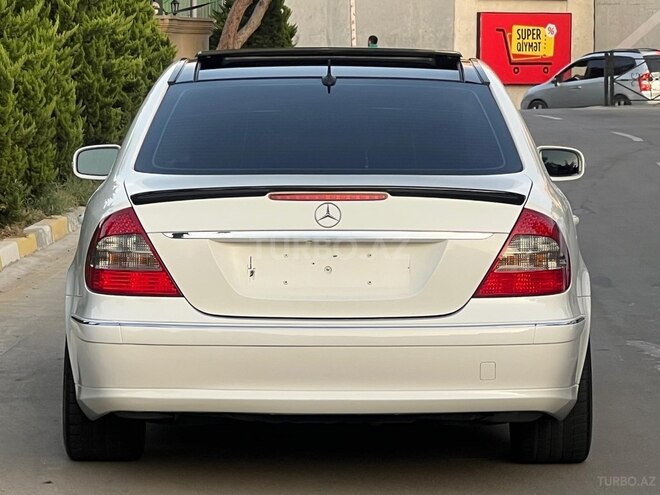 Mercedes E 320 2004, 268,000 km - 3.2 l - Bakı