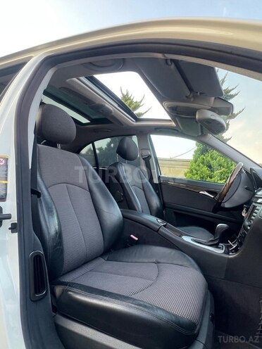 Mercedes E 320 2004, 268,000 km - 3.2 l - Bakı
