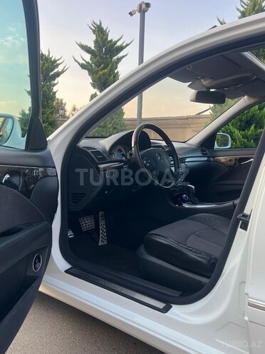 Mercedes E 320 2004, 268,000 km - 3.2 l - Bakı