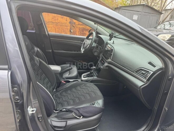 Hyundai Elantra 2018, 176,000 km - 1.6 л - Bakı