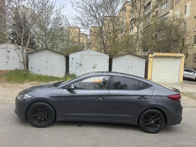 Hyundai Elantra 2018, 176,000 km - 1.6 л - Bakı