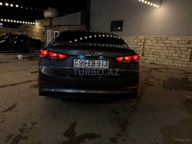 Hyundai Elantra 2018, 176,000 km - 1.6 л - Bakı
