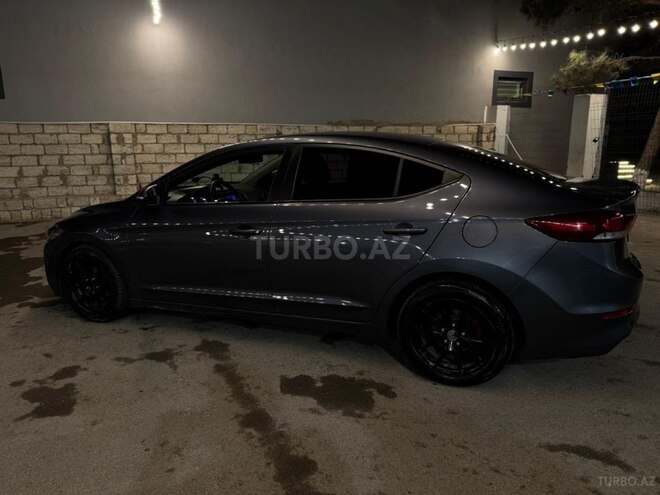 Hyundai Elantra 2018, 176,000 km - 1.6 л - Bakı