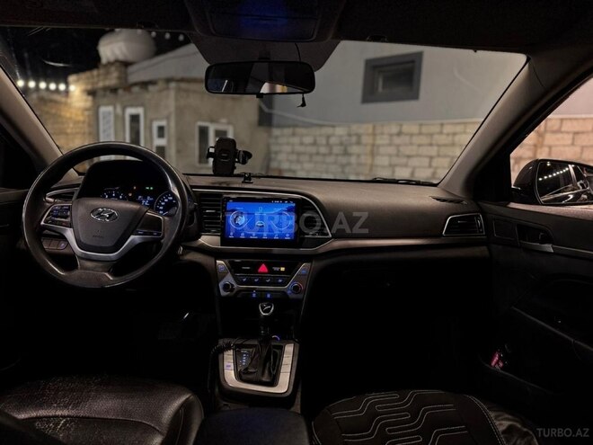 Hyundai Elantra 2018, 176,000 km - 1.6 л - Bakı