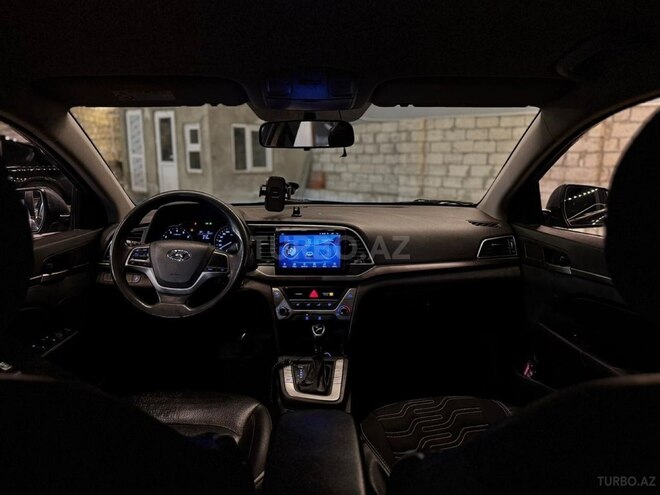 Hyundai Elantra 2018, 176,000 km - 1.6 л - Bakı