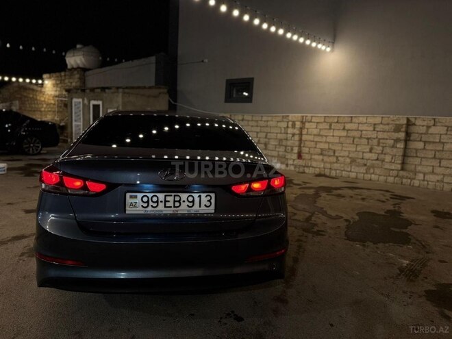 Hyundai Elantra 2018, 176,000 km - 1.6 л - Bakı