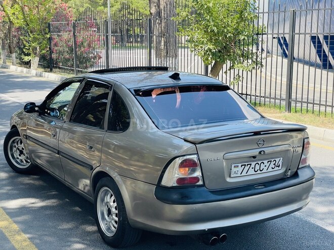 Opel Vectra 1996, 101,000 km - 1.8 l - Sumqayıt