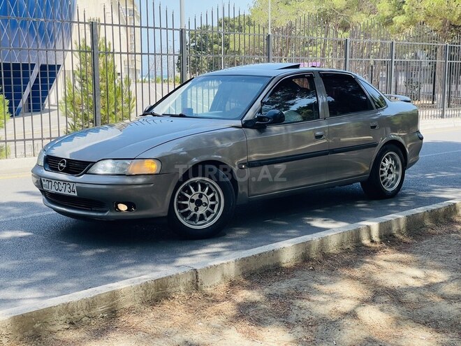 Opel Vectra 1996, 101,000 km - 1.8 l - Sumqayıt