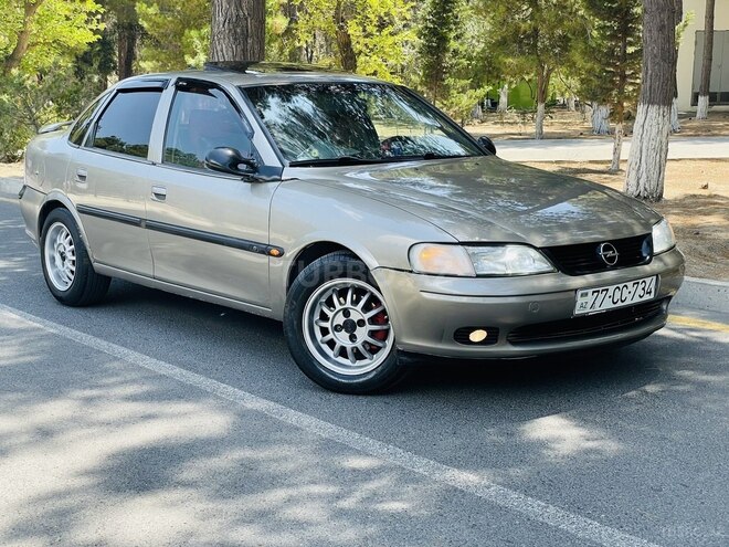 Opel Vectra 1996, 101,000 km - 1.8 l - Sumqayıt