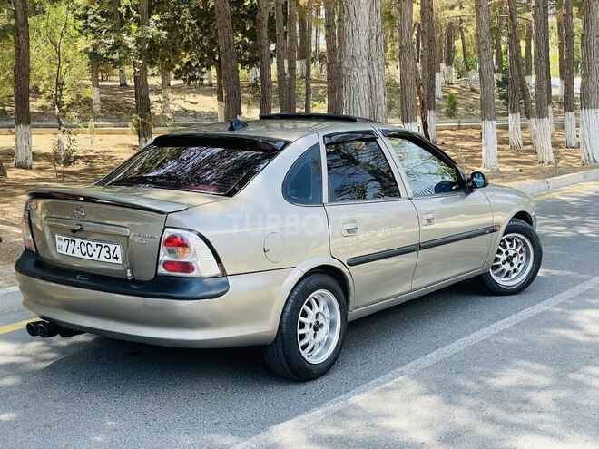 Opel Vectra 1996, 101,000 km - 1.8 l - Sumqayıt