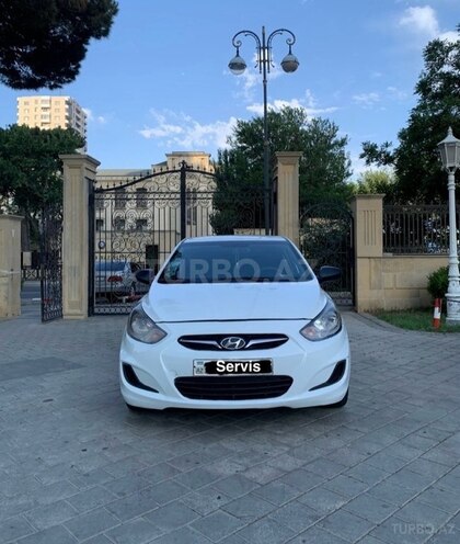 Hyundai Accent 2013, 260,000 km - 1.4 l - Bakı