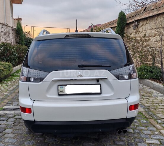 Mitsubishi Outlander 2008, 268,000 km - 3.0 l - Bakı