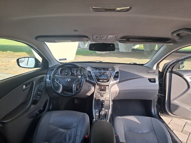 Hyundai Elantra 2015, 101,000 km - 1.8 l - Bakı
