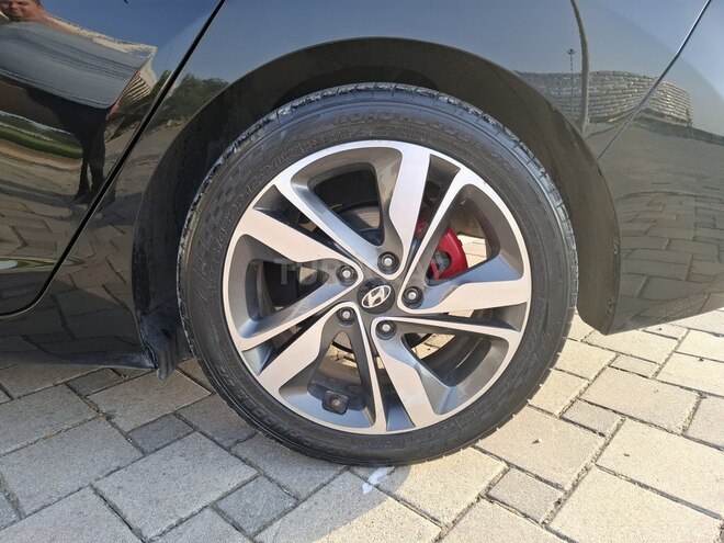 Hyundai Elantra 2015, 101,000 km - 1.8 l - Bakı