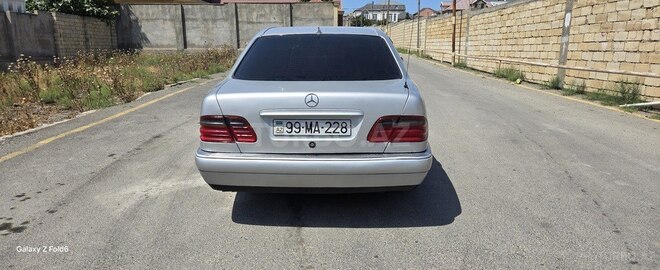 Mercedes E 280 2006, 270,000 km - 3.0 l - Bakı