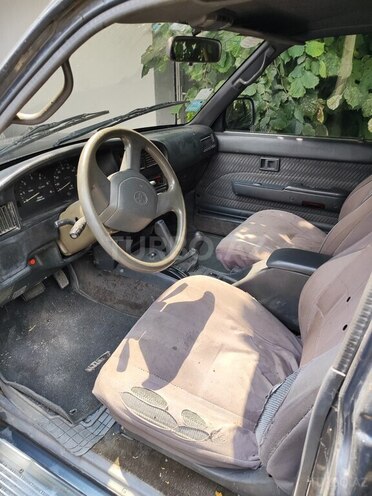 Toyota Hilux Surf 1993, 326,300 km - 2.5 l - İsmayıllı