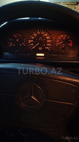 Mercedes E 220 1994, 210,840 km - 2.2 л - Bakı