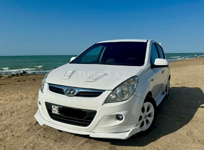 Hyundai i20 2011, 295,000 km - 1.4 l - Bakı